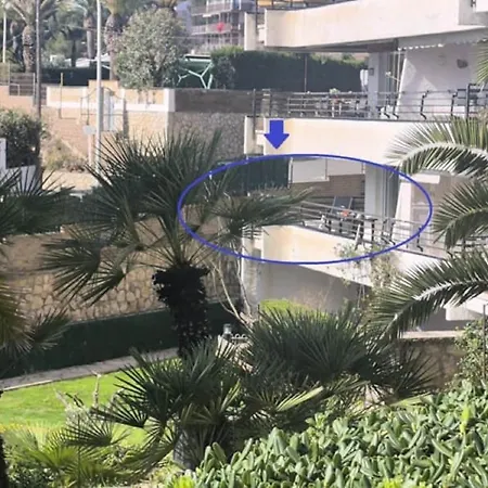 Palmera E 公寓