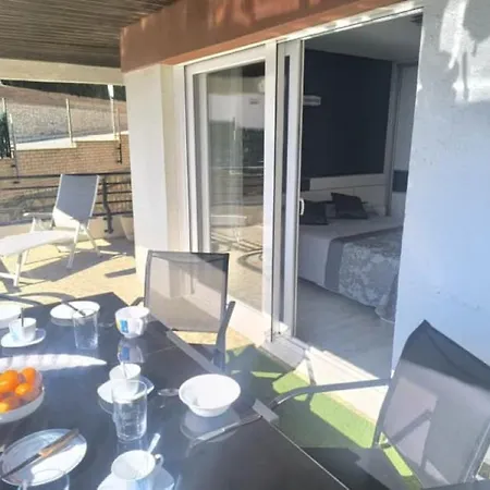 Palmera E Apartment