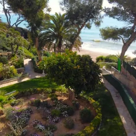 Palmera E Apartment *